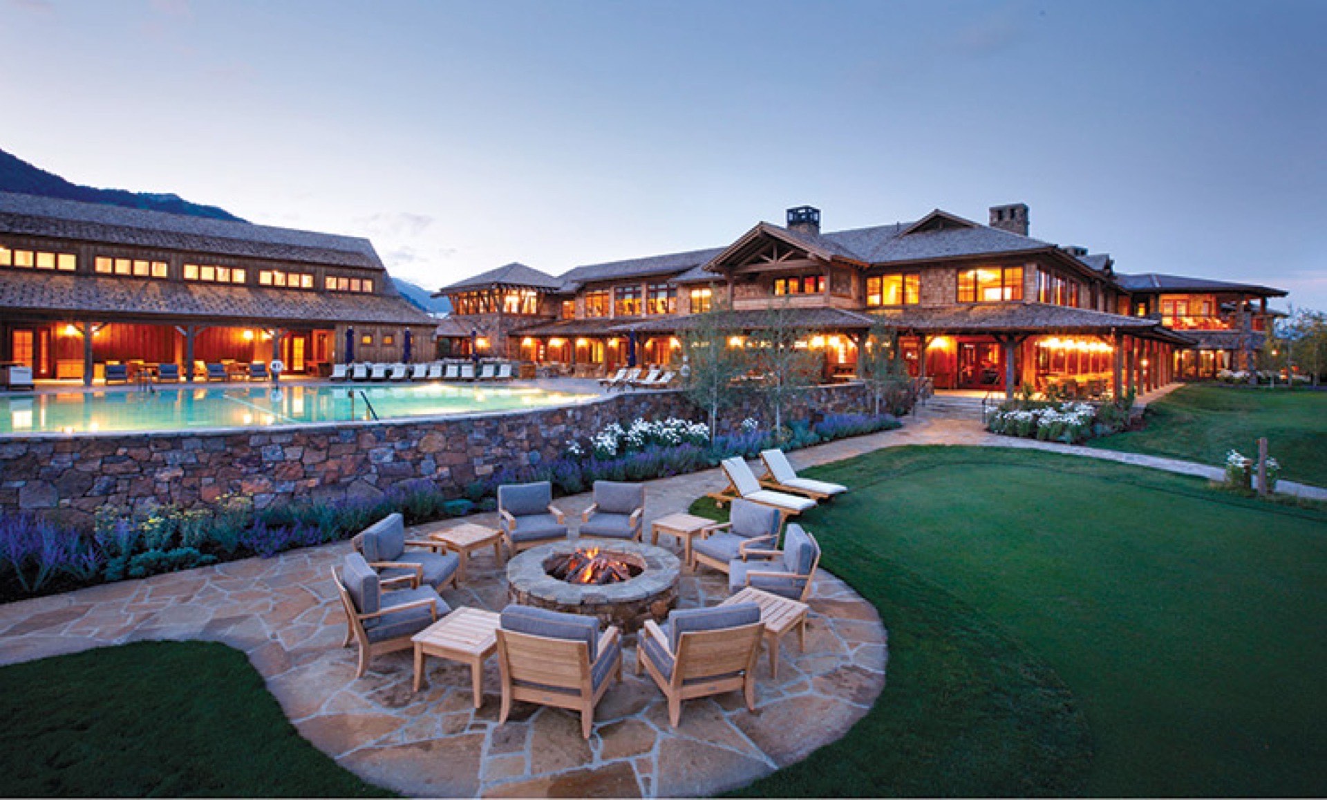 ShootingStarClubpoolfirepit